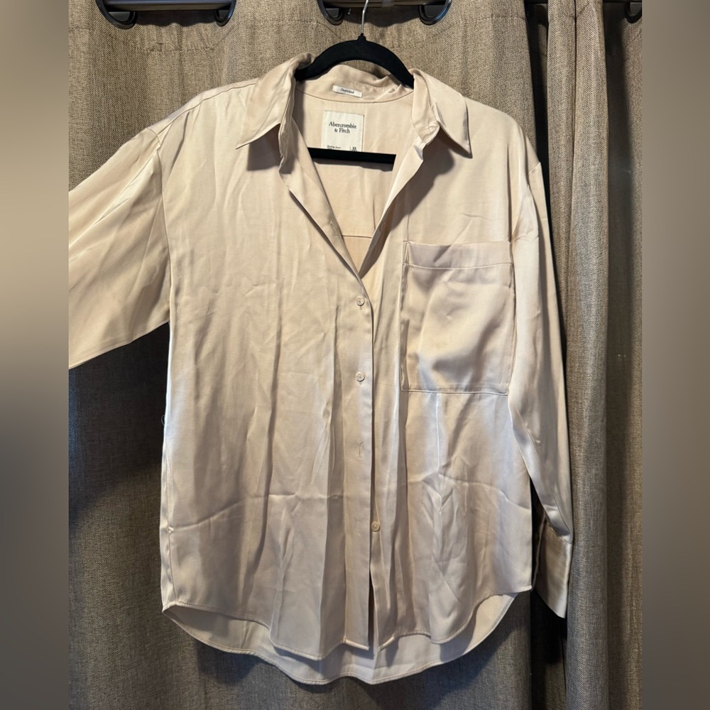Abercrombie & Fitch Silky Cream Button Down Shirt - Picture 5 of 7